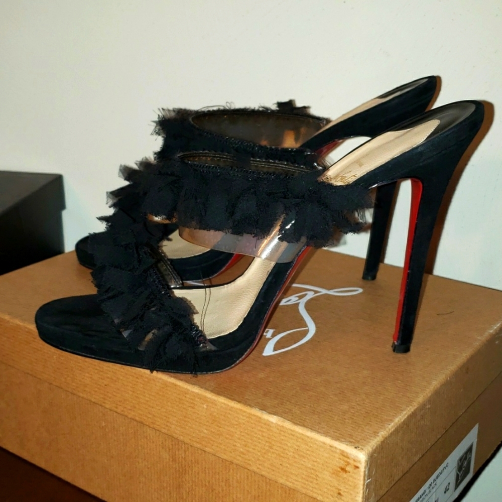 Christian Louboutin 42